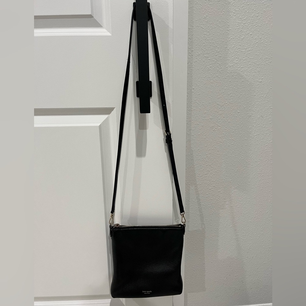 Kate Spade Polly Small Swing Pack Black Leather Crossbody Bag - Picture 4 of 7